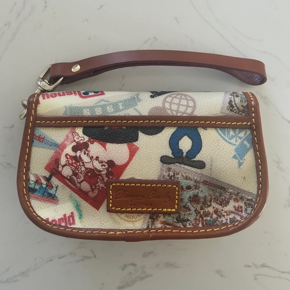 Dooney & Bourke Disney World Retro Wristlet – 40th Anniversary Theme Park Icons - Picture 6 of 15